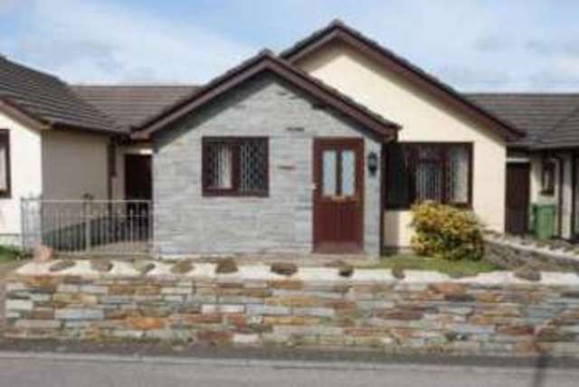  Image of 2 Bedroom Bungalow for sale at Padstow Cornwall Padstow, PL28 8BQ