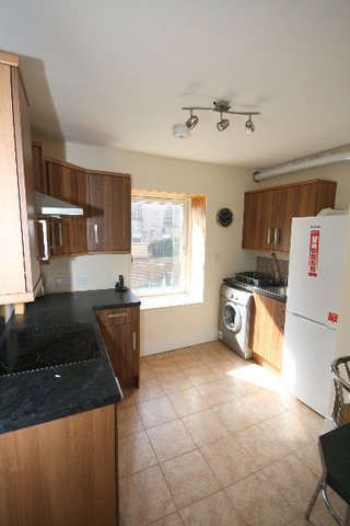  Image of 2 Bedroom Flat to rent at West End Dundee Dundee, DD1 5LT