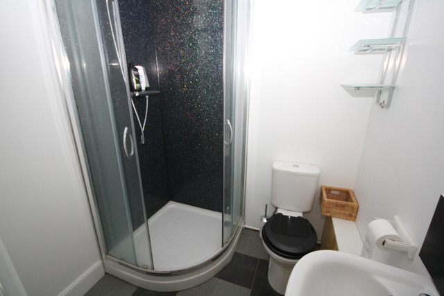  Image of 2 Bedroom Flat to rent at West End Dundee Dundee, DD1 5LT