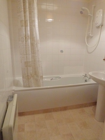  Image of 2 Bedroom Flat to rent at Perth Perthshire Perthshire, PH2 8NG