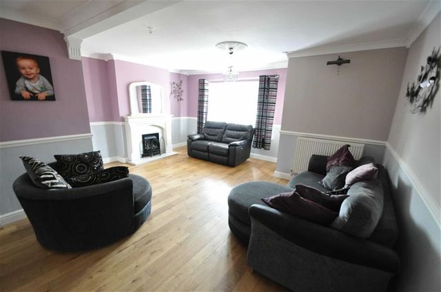  Image of 3 Bedroom Property for sale at Ransom Avenue Worcester Worcester, WR5 3AL