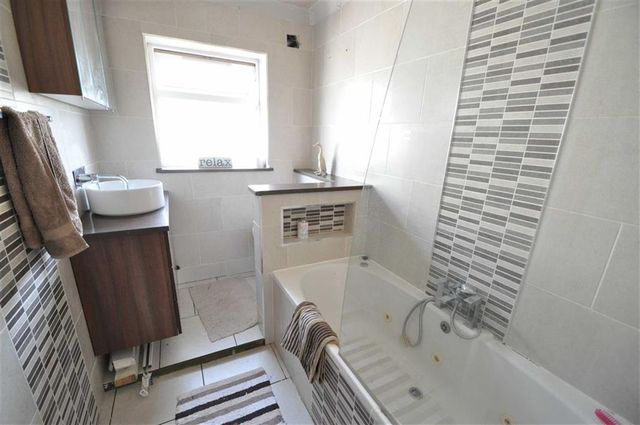  Image of 3 Bedroom Property for sale at Ransom Avenue Worcester Worcester, WR5 3AL