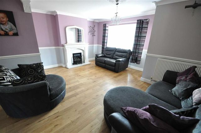  Image of 3 Bedroom Property for sale at Ransom Avenue Worcester Worcester, WR5 3AL
