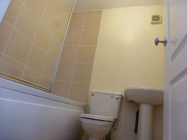  Image of 2 Bedroom Flat to rent at Relton Avenue Array Byker, NE6 2TH