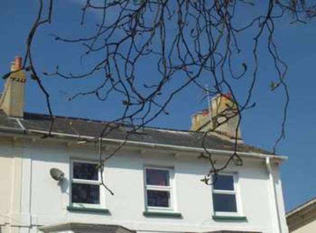  Image of 3 Bedroom Flat for sale at Major Terrace  Seaton, EX12 2RF