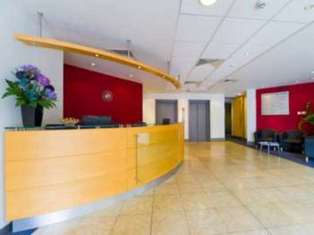  Image of Detached to rent at Richmond TW9 Richmond, TW9 1AE