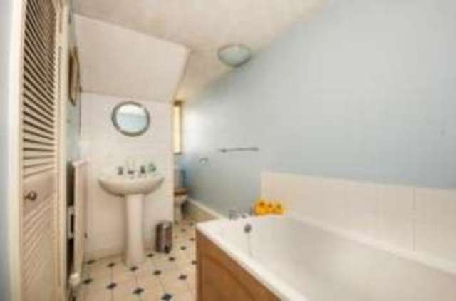  Image of 4 Bedroom Terraced for sale at Boston Lincolnshire Boston, PE21 9NX