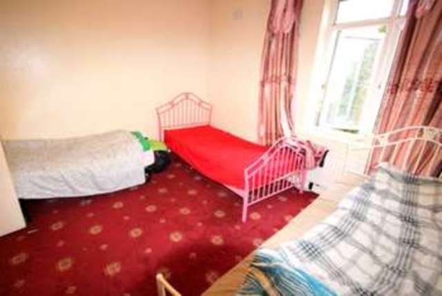  Image of 2 Bedroom Terraced for sale at Lower Edmonton N9 London, N9 0RY