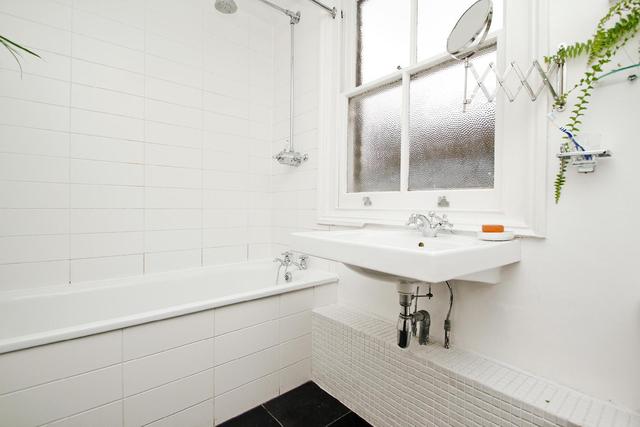  Image of 3 Bedroom Terraced to rent at Stroud Green  Stroud Green, N4 3QE