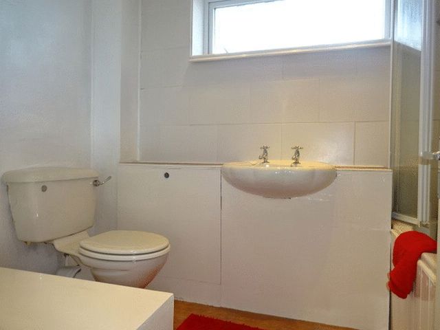  Image of 3 Bedroom Terraced for sale at Tennyson Way  Kidderminster, DY10 3EP