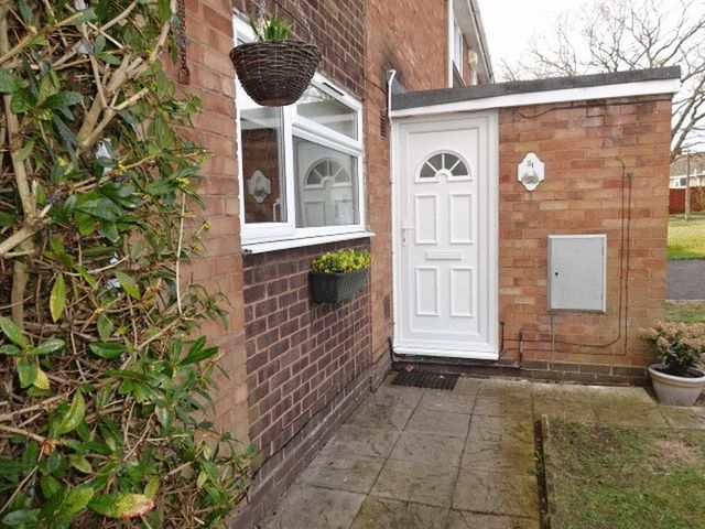  Image of 3 Bedroom Terraced for sale at Tennyson Way  Kidderminster, DY10 3EP