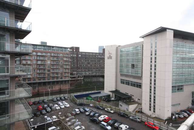  Image of 2 Bedroom Apartment for sale at Clowes Street  Manchester, M3 5NG
