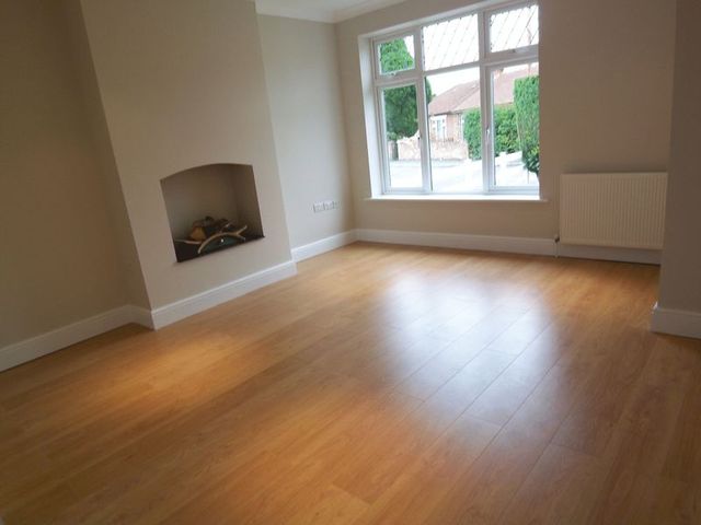  Image of 2 Bedroom Detached for sale at Vegal Crescent Englefield Green Egham, TW20 0QF