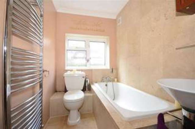 Image of 3 Bedroom Terraced for sale at Chatham Kent Chatham, ME4 5EU