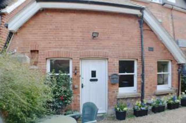  Image of 1 Bedroom Bungalow for sale at 8 Carlisle Road  Eastbourne, BN20 7EJ