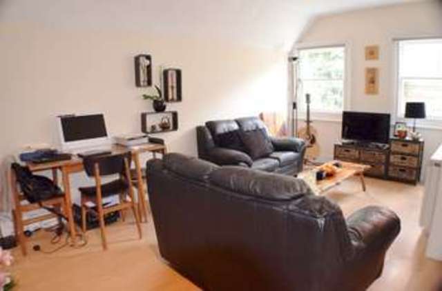  Image of 1 Bedroom Bungalow for sale at 8 Carlisle Road  Eastbourne, BN20 7EJ