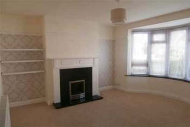  Image of 3 Bedroom Semi-Detached to rent at Loughborough, LE11 3NX