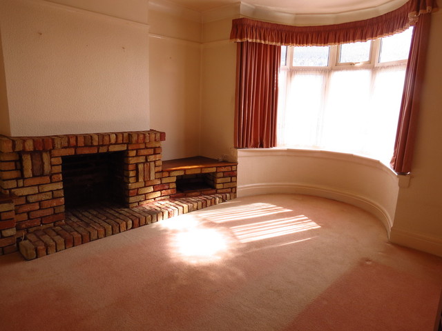  Image of 3 Bedroom Terraced for sale at White Hart Lane Portchester Fareham, PO16 9AN