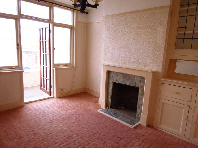  Image of 3 Bedroom Terraced for sale at White Hart Lane Portchester Fareham, PO16 9AN