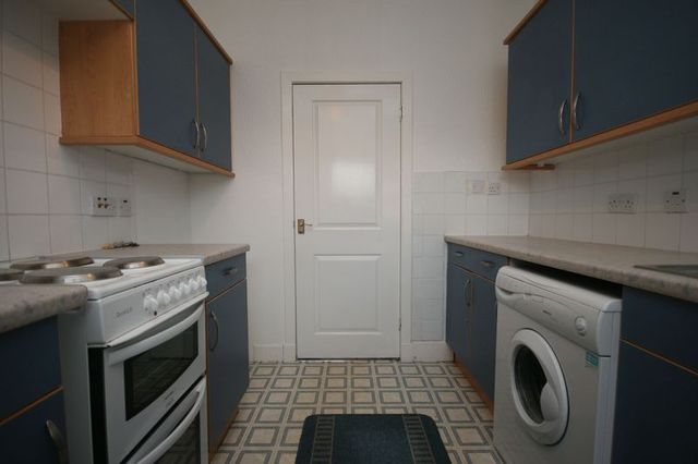  Image of 2 Bedroom Flat for sale at Auldhill Crescent Bridgend Linlithgow, EH49 6NX