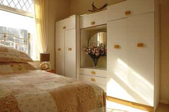  Image of 2 Bedroom Terraced for sale at Royton Oldham Heyside, OL2 6RW
