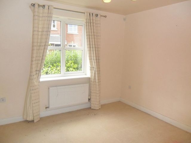  Image of 2 Bedroom Flat to rent at Enterprise Drive  Sutton Coldfield, B74 2BL