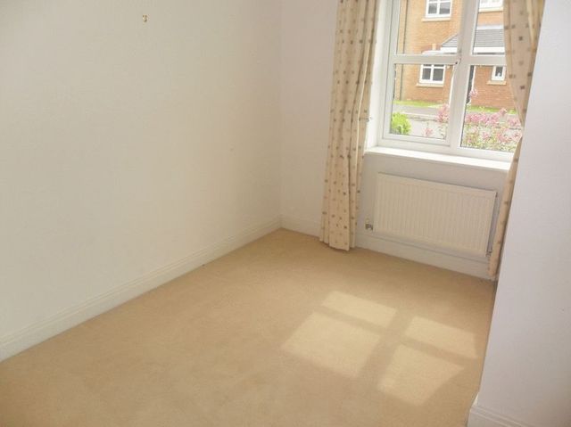  Image of 2 Bedroom Flat to rent at Enterprise Drive  Sutton Coldfield, B74 2BL