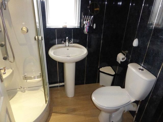  Image of 4 Bedroom Semi-Detached for sale at Torphichen Avenue Mid Calder Livingston, EH53 0LA