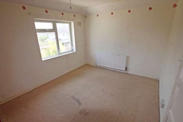  Image of 3 Bedroom Semi-Detached for sale at Abbott Close  Didcot, OX11 8HX