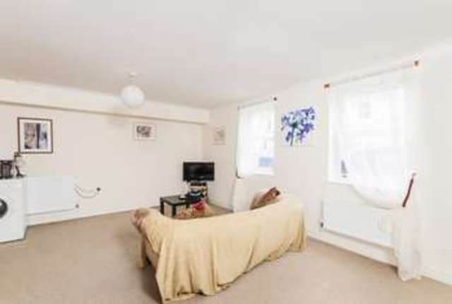 Image of 2 Bedroom Flat for sale at Bath, BA2 1BU