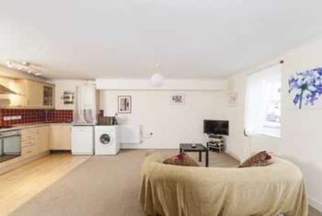  Image of 2 Bedroom Flat for sale at Bath, BA2 1BU