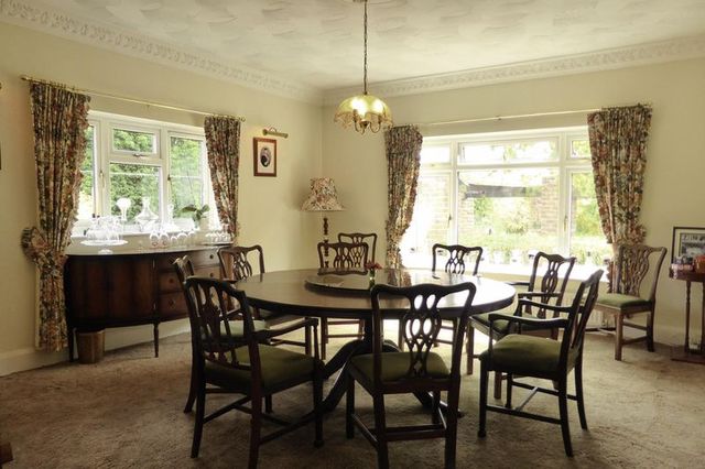  Image of 3 Bedroom Detached for sale at Barton Road  Wisbech, PE13 4TL