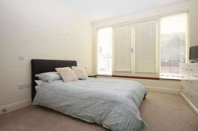  Image of 2 Bedroom Apartment to rent at Henley-On-Thames, RG9 2BA