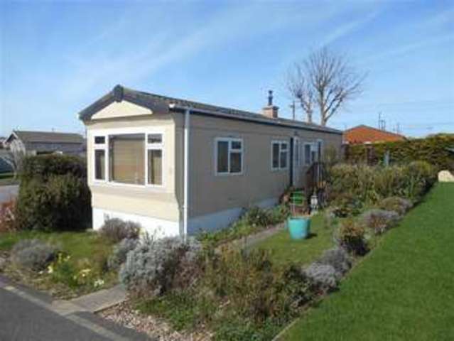  Image of 2 Bedroom Detached for sale at Dunton Brentwood Brentwood, CM13 3SX