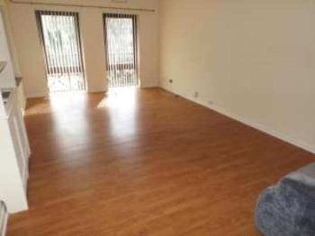 Image of 2 Bedroom Flat for sale at Gourock Inverclyde Gourock, PA19 1UE