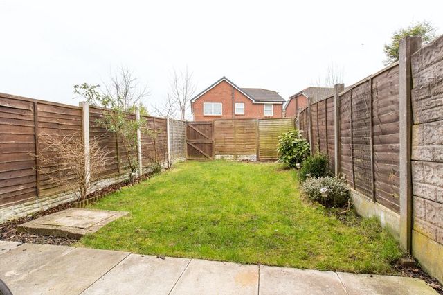  Image of 3 Bedroom Detached to rent at Castleton Way Winstanley Wigan, WN3 6LP
