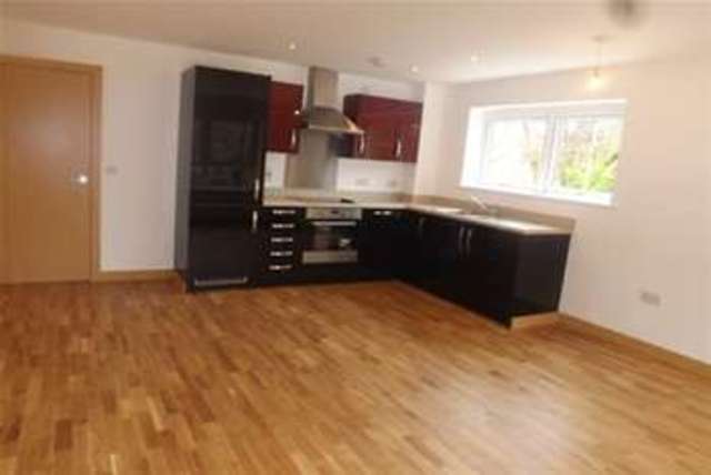  Image of 2 Bedroom Flat to rent at Basildon, SS16 5GP