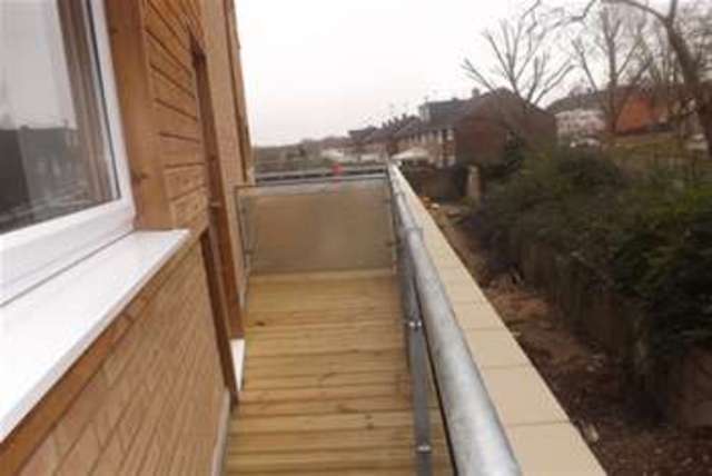  Image of 2 Bedroom Flat to rent at Basildon, SS16 5GP