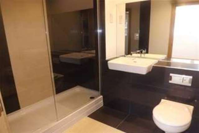  Image of 2 Bedroom Flat to rent at Basildon, SS16 5GP