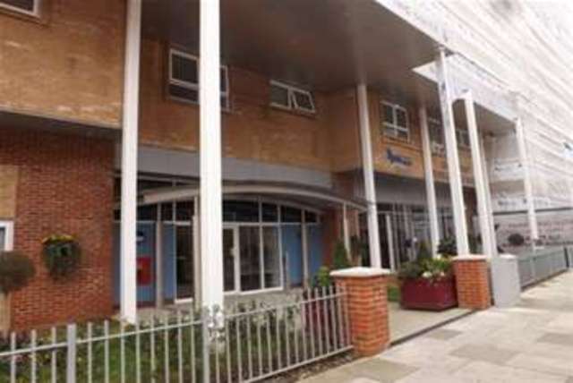  Image of 2 Bedroom Flat to rent at Basildon, SS16 5GP