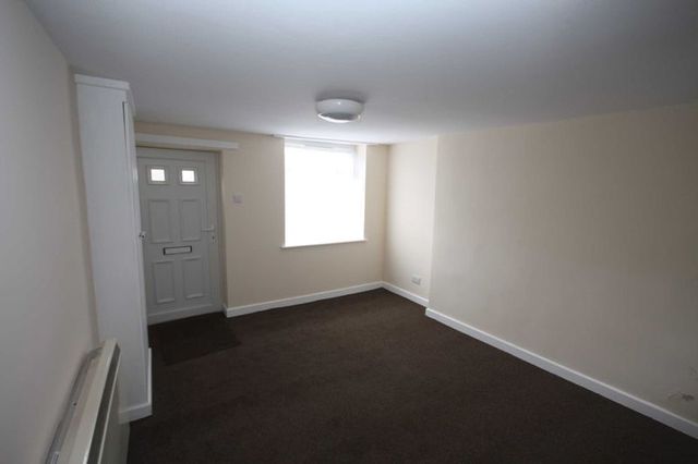  Image of 1 Bedroom Terraced to rent at Church Row Loftus Saltburn-By-The-Sea, TS13 4JS