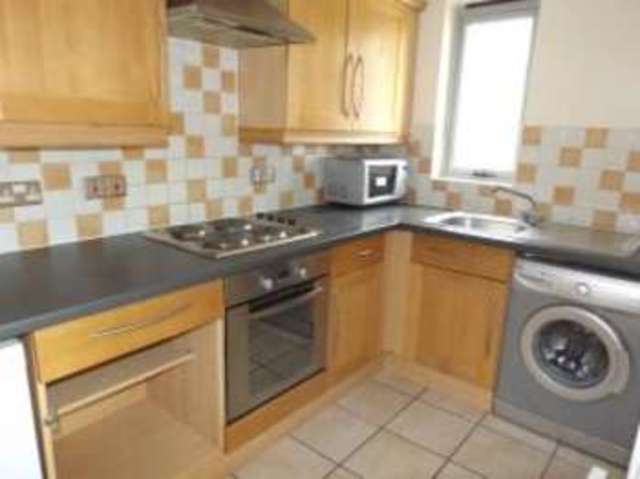  Image of 2 Bedroom Flat for sale at 15 Drummond Road Croydon Croydon, CR0 1TW
