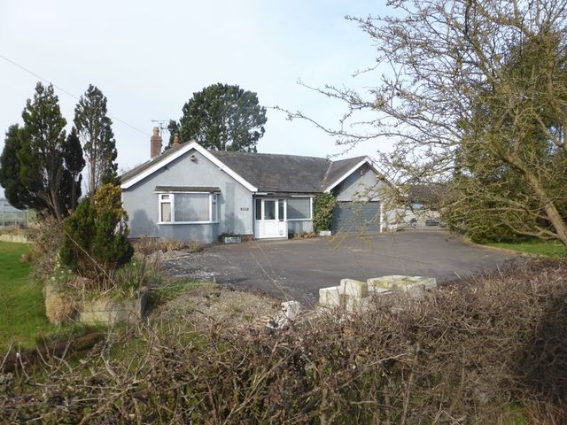  Image of 2 Bedroom Detached for sale at Commonwood Holt Wrexham, LL13 9SY