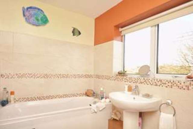  Image of 4 Bedroom Semi-Detached for sale at Courtiers Green Clifton Hampden Abingdon, OX14 3EN