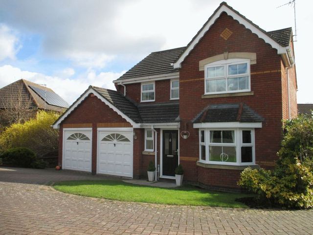  Image of 4 Bedroom Detached for sale at Curlew Way  Daventry, NN11 0XS