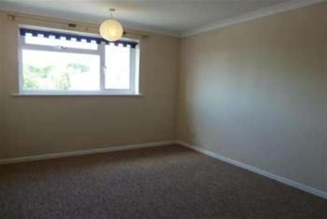  Image of 2 Bedroom Flat to rent at Warwick, CV34 5DW