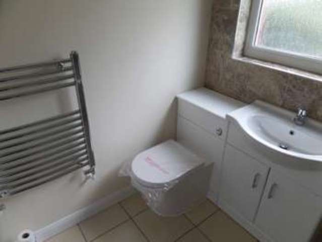  Image of 1 Bedroom Flat to rent at Milton keynes, MK2 2TQ