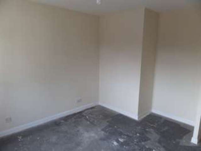  Image of 1 Bedroom Flat to rent at Milton keynes, MK2 2TQ