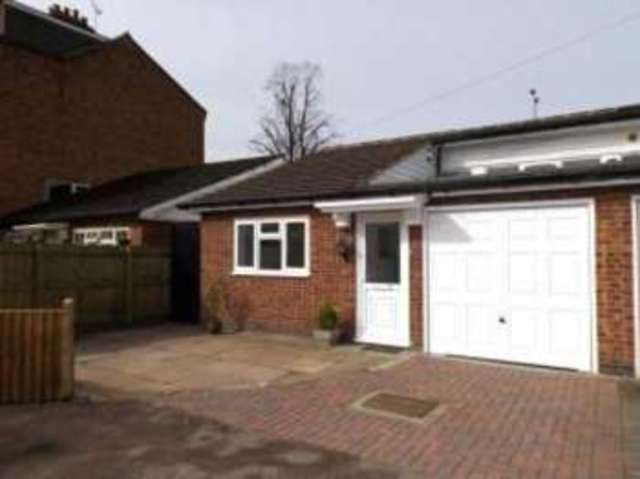  Image of 2 Bedroom Bungalow for sale at Birstall Leicester Belgrave, LE4 4AJ