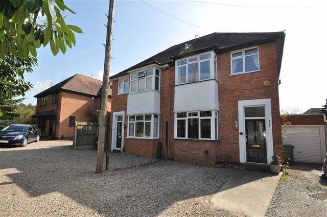  Image of 3 Bedroom Property for sale at Elmdale Road Worcester Worcester, WR3 7PA